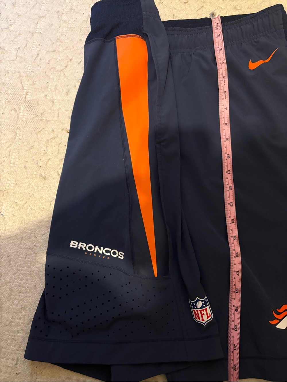 Vintage Authentic Denver Broncos Nike On Field Apparel Shorts Men’s Medium - Picture 3 of 8
